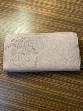 Tiffany & Co. Blush Pink Pebbled Leather Zip Wallet